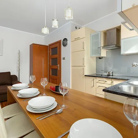 Spacerowa - By Jantar Apartment Kolobrzeg